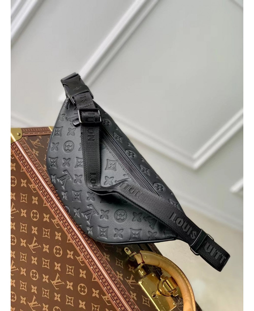 LOUIS VUITTON Discovery Bumbag