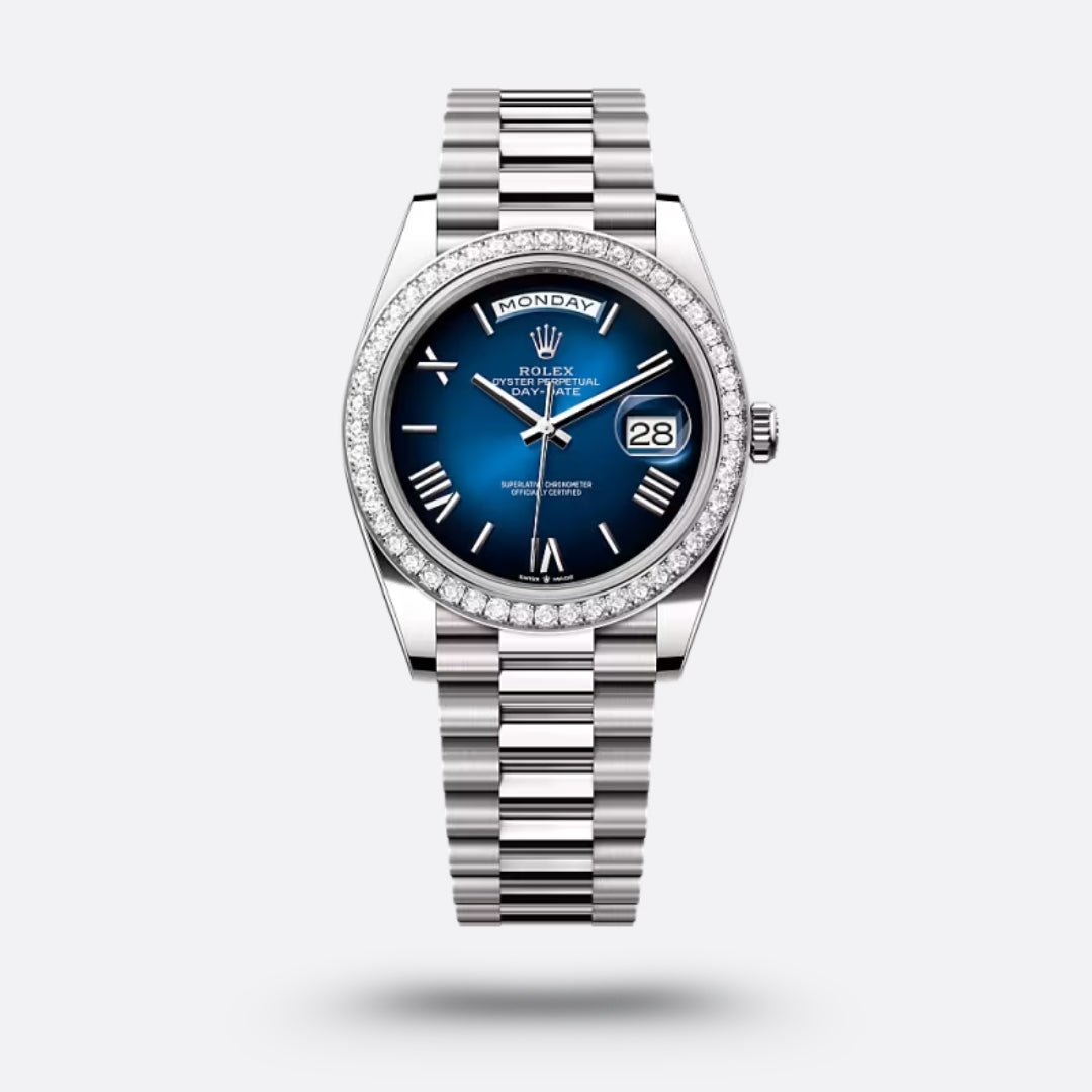 Rolex Day-Date, 36 mm, or gris et diamants, Bleu Ombré