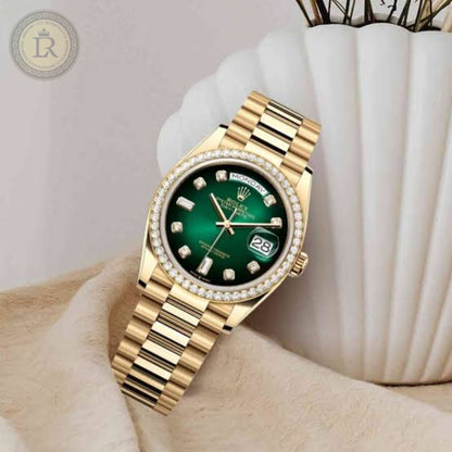 Rolex Day-Date, 36 mm, Serti de diamants, Vert Ombré
