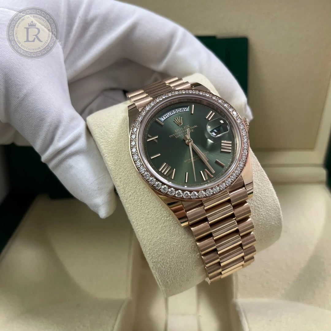 Rolex Day-Date, 36 mm, or Everose et diamants, Vert Olive