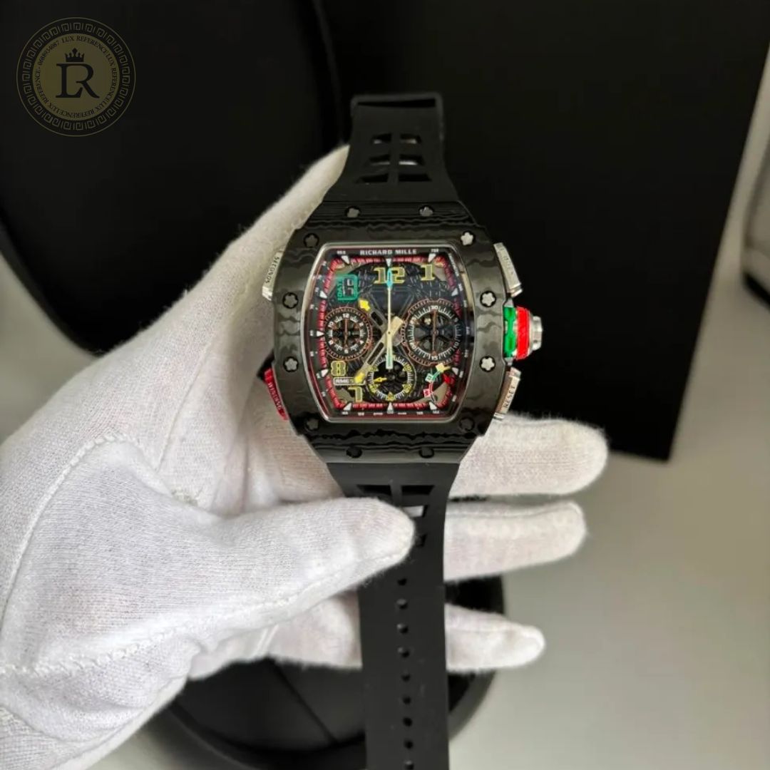 Richard Mille RM 65-01 en carbone avec un bracelet en caoutchouc noir