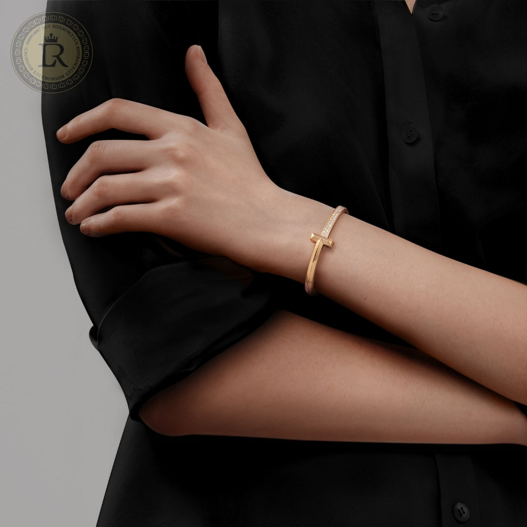 Bracelet Tiffany T orné de diamants en or jaune